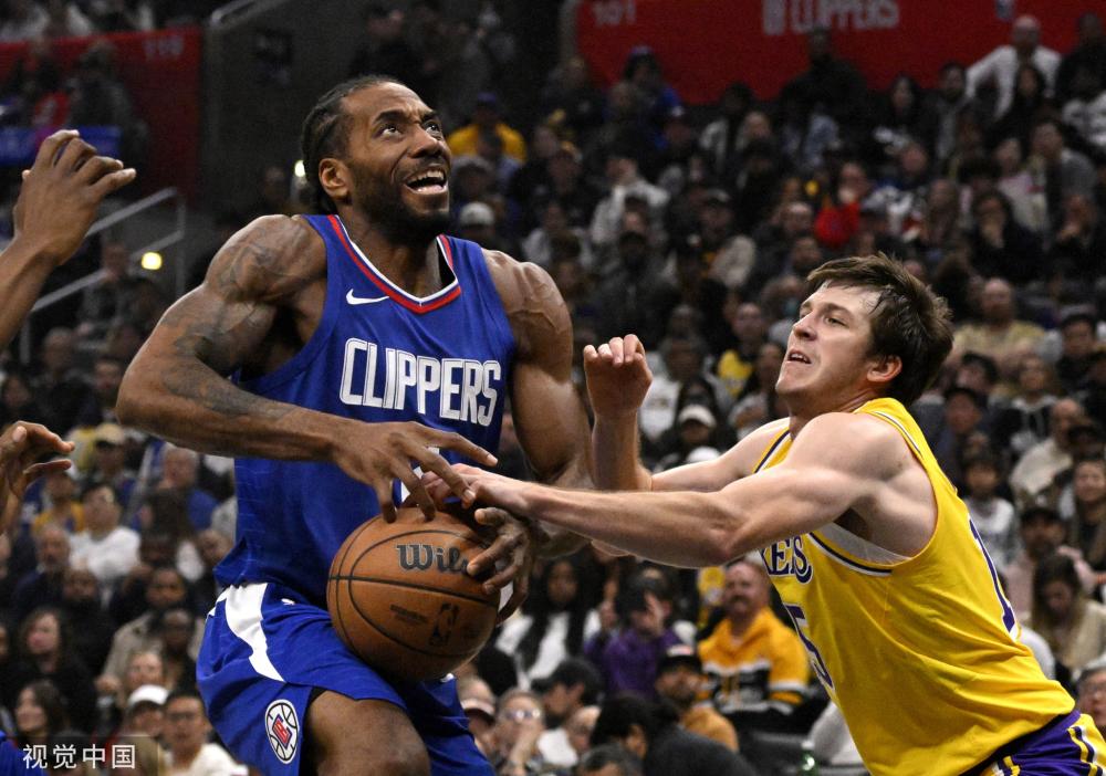 亚马尔通过 亚马尔通过