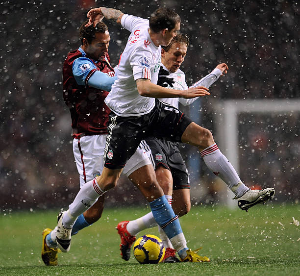 希勒指出 希勒指出